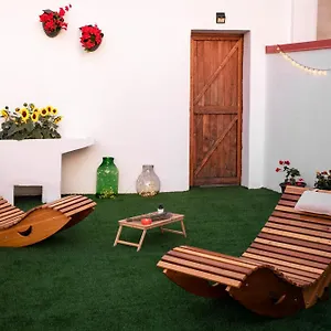 *** Nocleg ze śniadaniem Fuori Squadro - In Centro Con Terrazza Relax Vista Mare Włochy